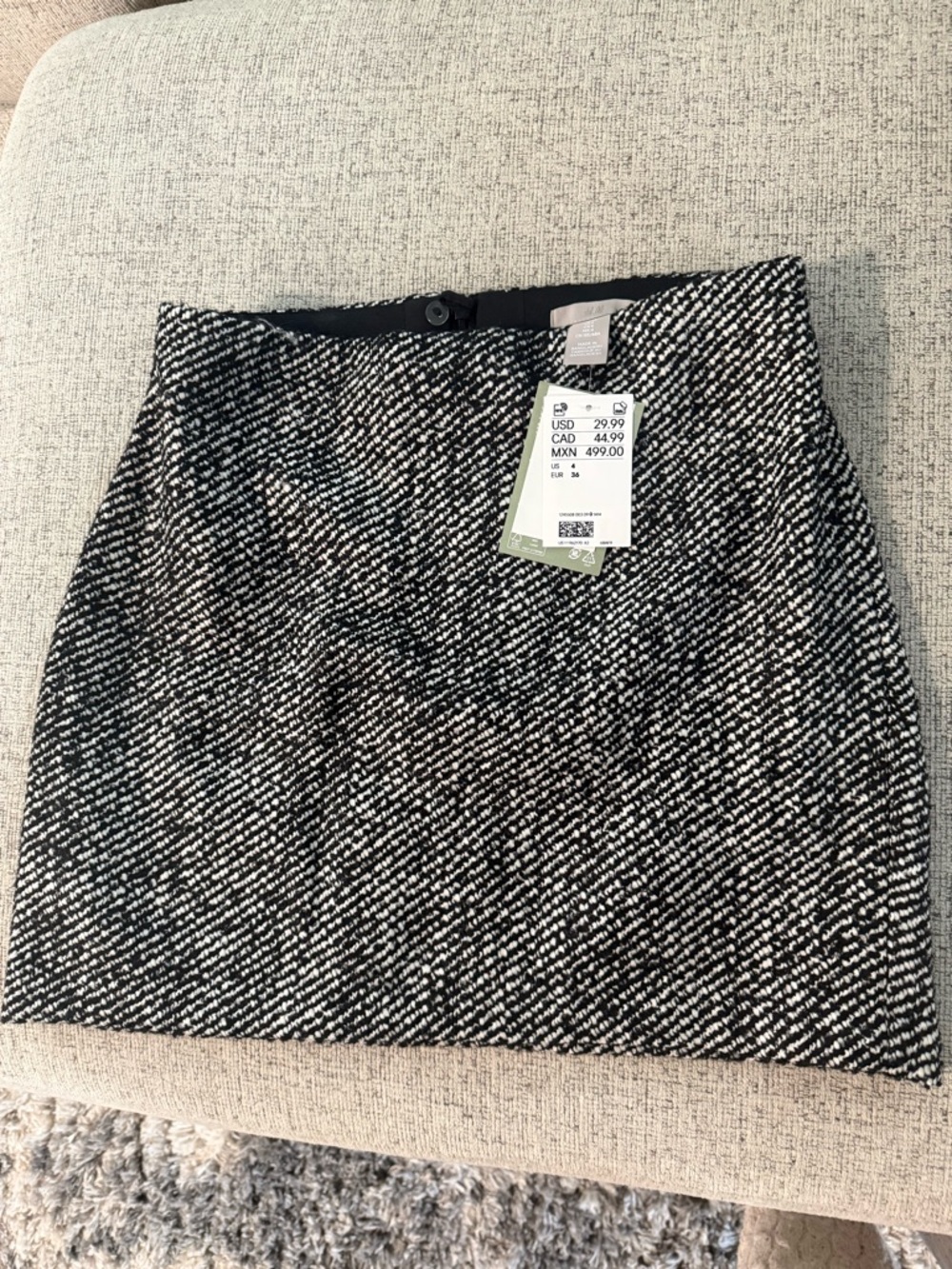 H&M Black & White Tweed Mini Skirt